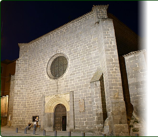 Iglesia de San Juan de noche - vila